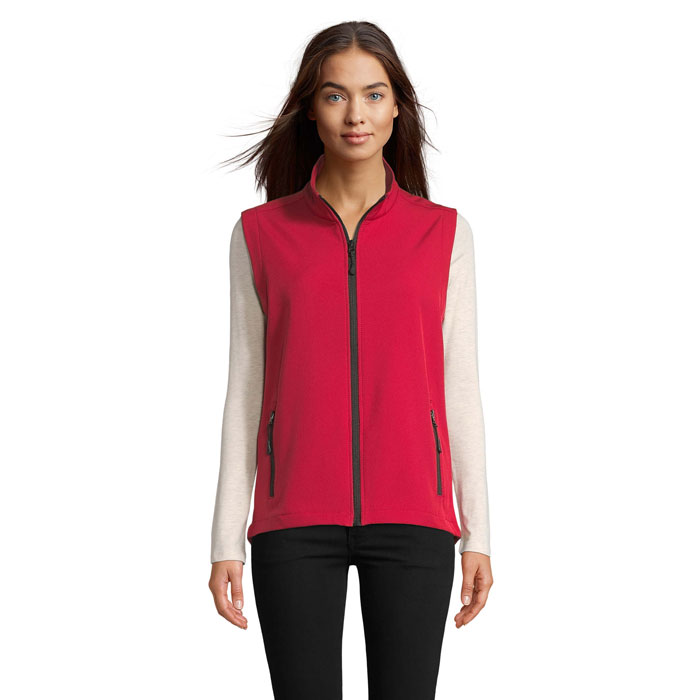 Race bw women softshell